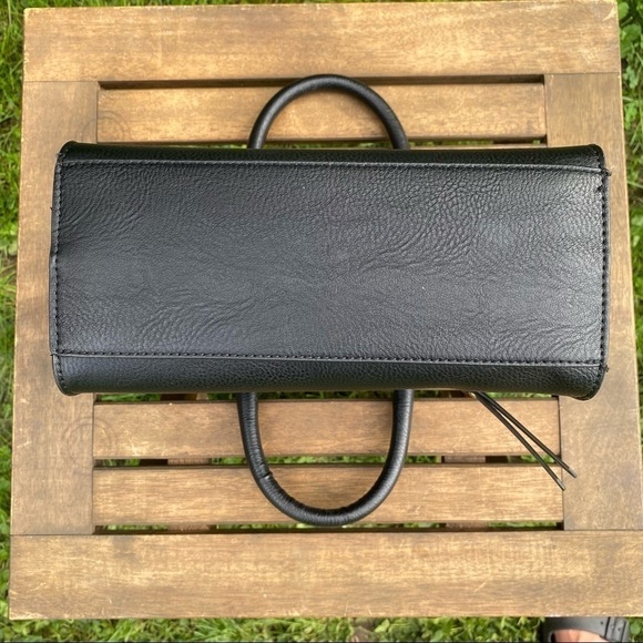 NWOT Aldo Black  Faux Leather Small Handbag - Picture 6 of 12